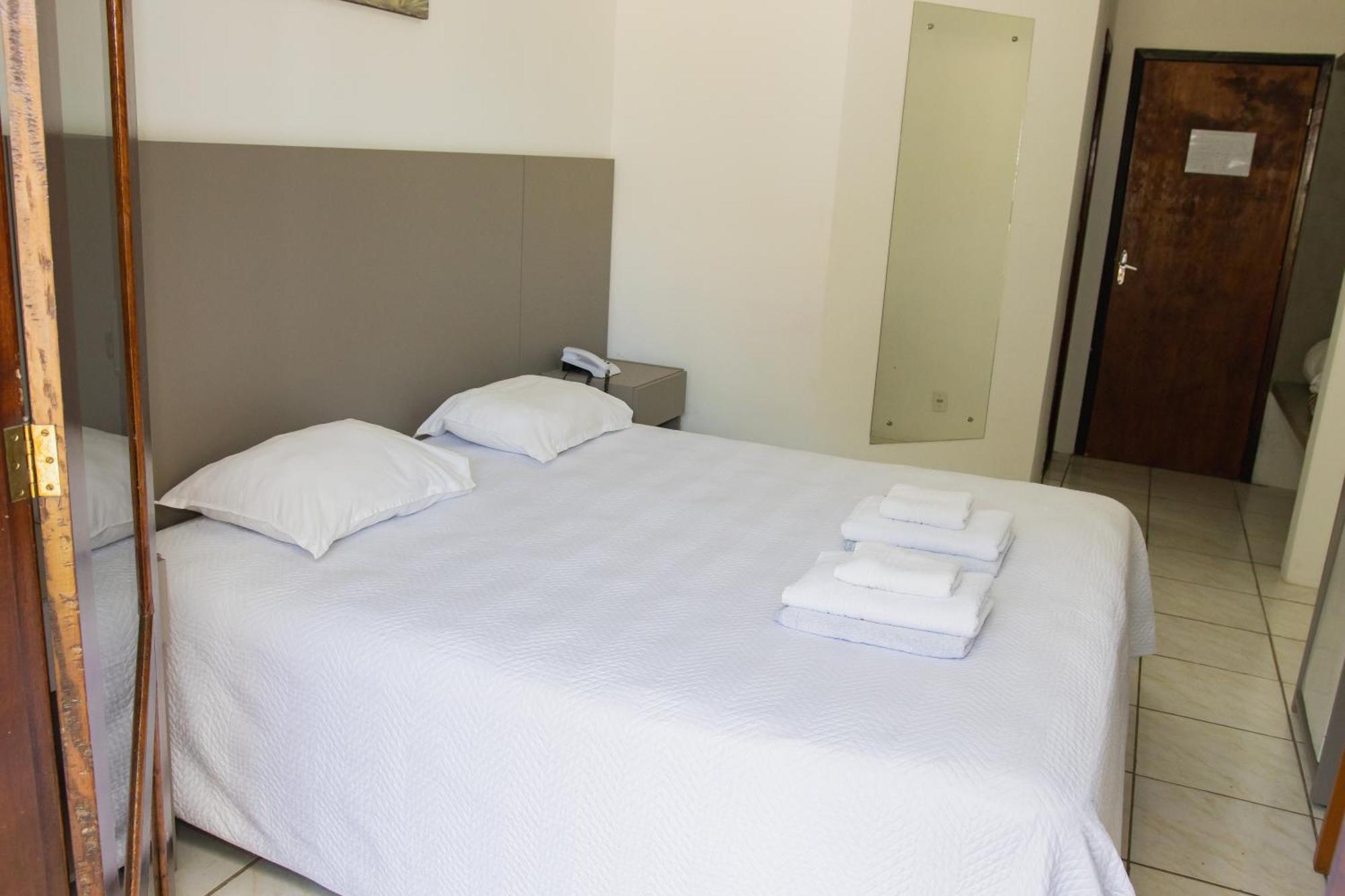Hotel Termas Do Lago グラバタウ エクステリア 写真