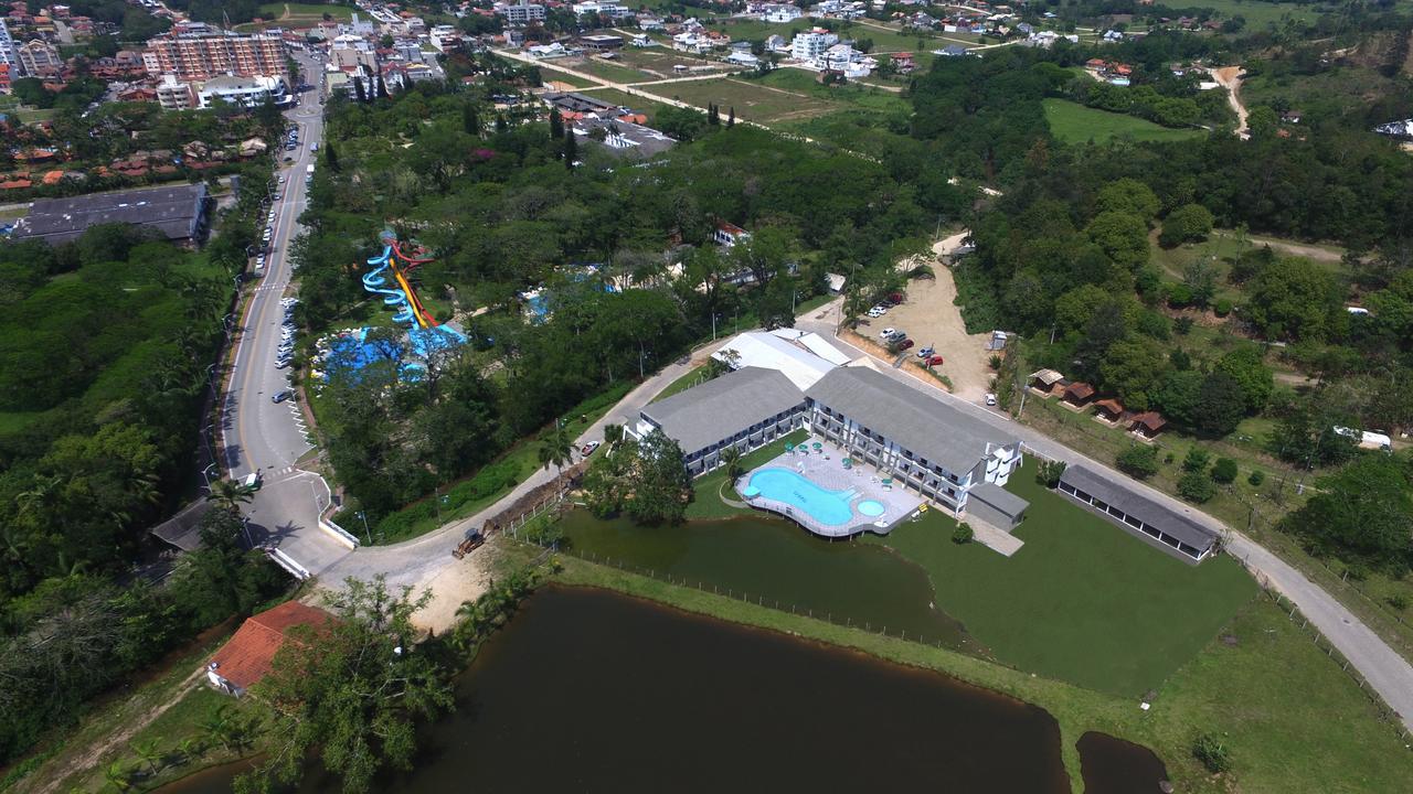 Hotel Termas Do Lago グラバタウ エクステリア 写真