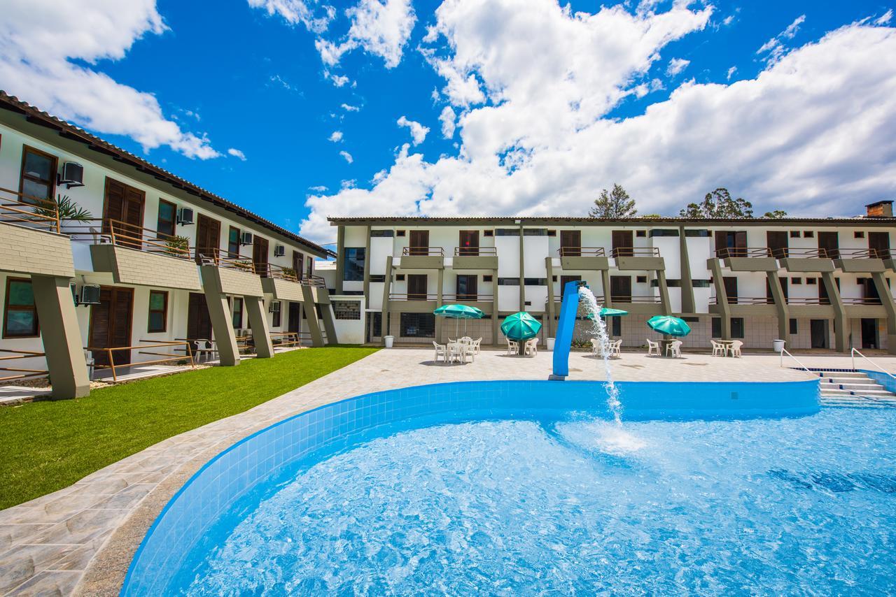 Hotel Termas Do Lago グラバタウ エクステリア 写真